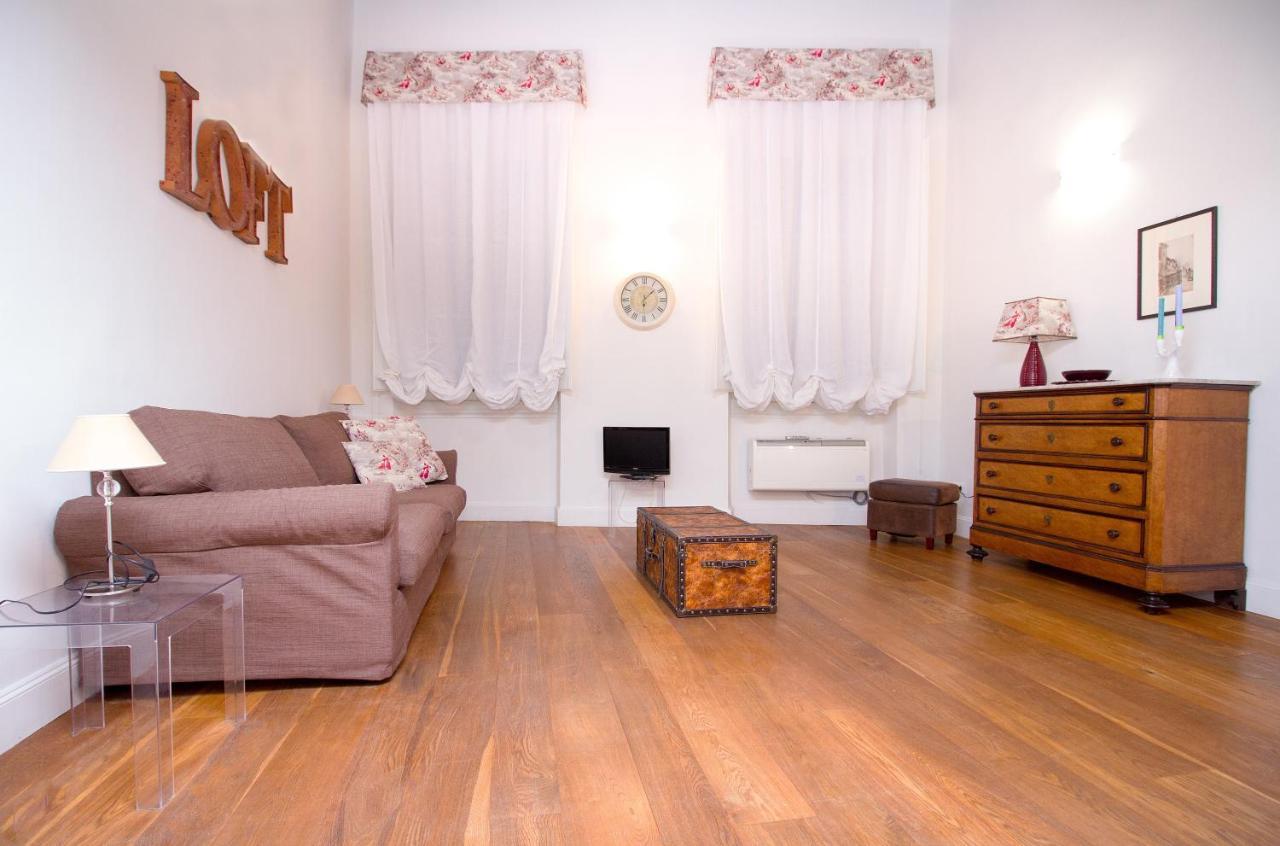 Charming Santa Croce Loft * Florenz